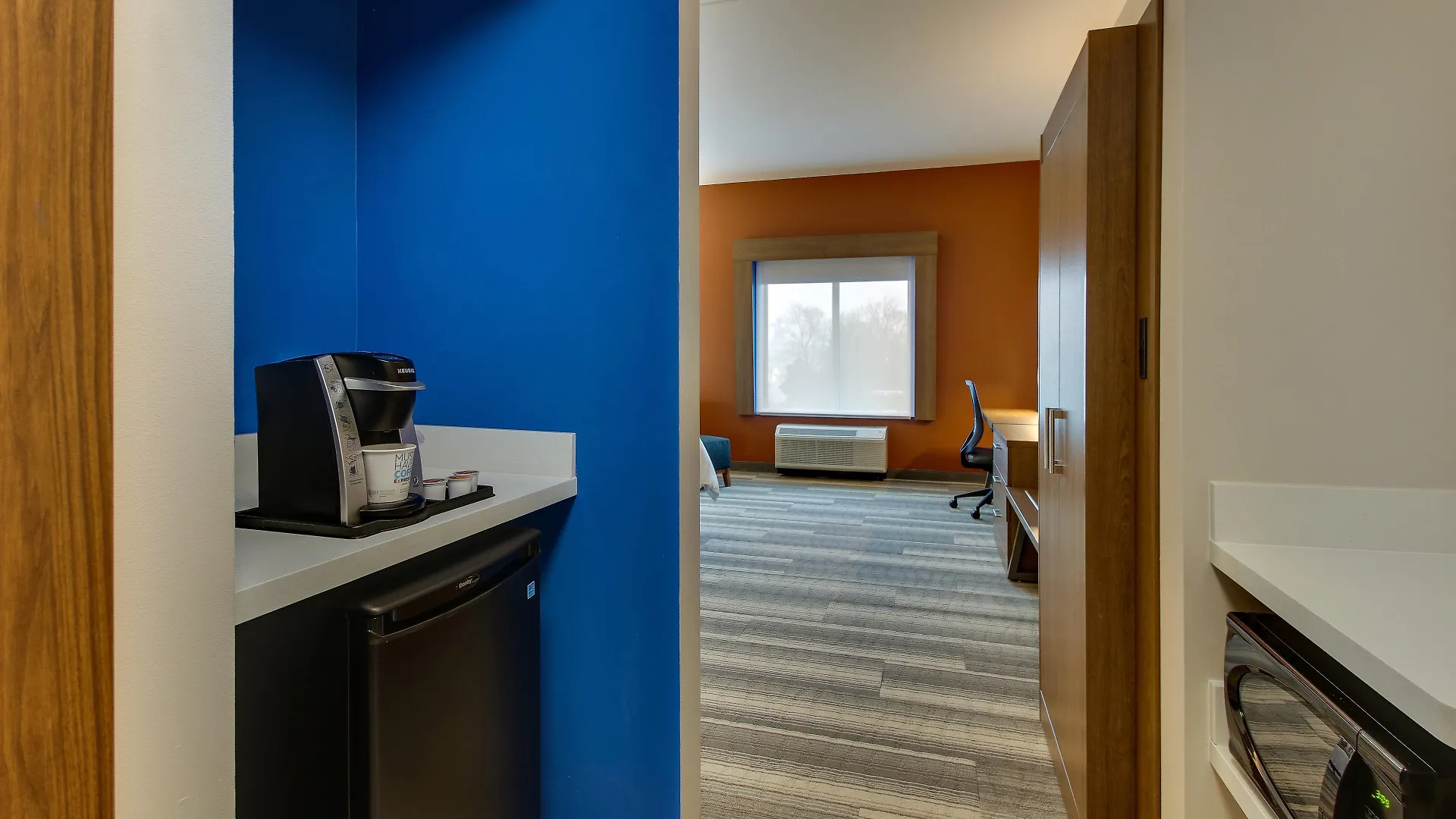 *** Hotel Holiday Inn Express & Suites - Nashville Metrocenter Downtown By Ihg Estados Unidos